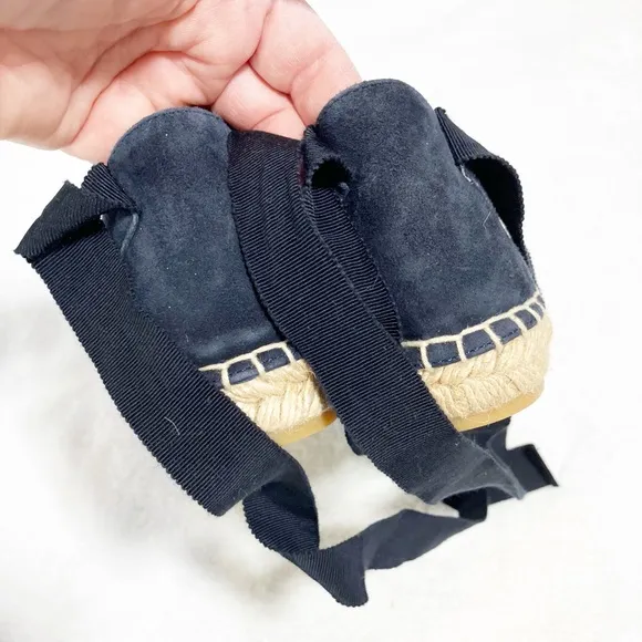 Vince navy suede and canvas ankle tie up espadrilles. Made in Spain. Sz 7 New