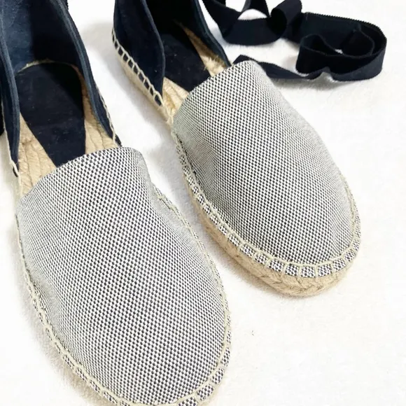 Vince navy suede and canvas ankle tie up espadrilles. Made in Spain. Sz 7 New