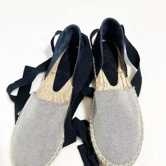 Vince navy suede and canvas ankle tie up espadrilles. Made in Spain. Sz 7 New