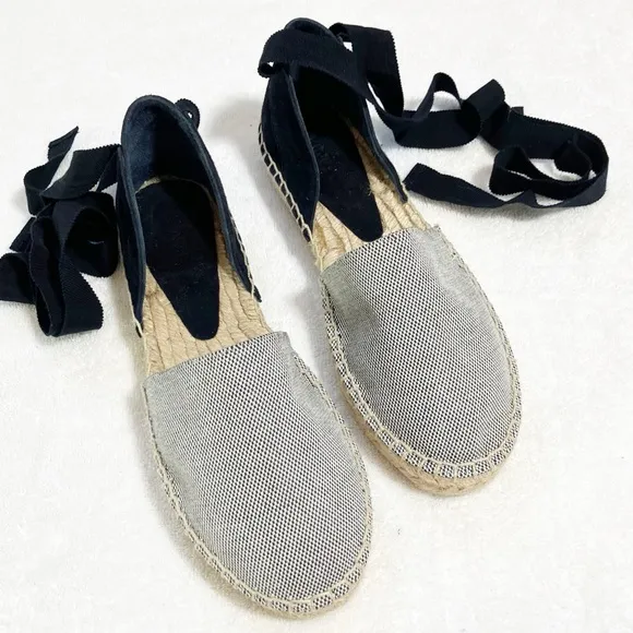 Vince navy suede and canvas ankle tie up espadrilles. Made in Spain. Sz 7 New