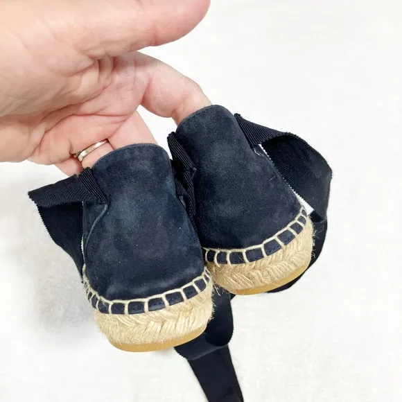 Vince navy suede and canvas ankle tie up espadrilles. Made in Spain. Sz 7 New