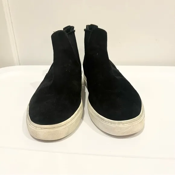 Vince Newlyn High Top Slip On Sneakers Black Suede 9