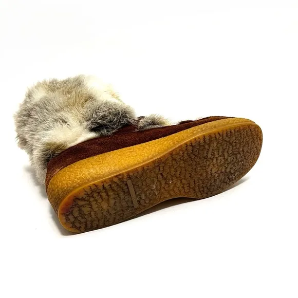 Vintage 1970s brown suede faux fur shearling lined lace up winter snow boots
