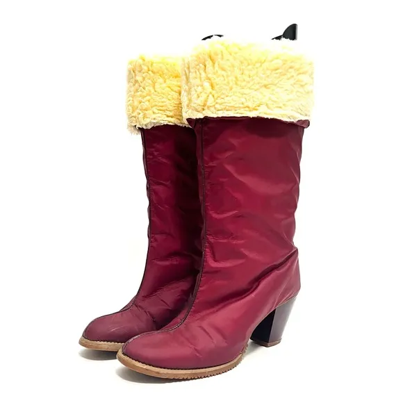 Vintage 1970s maroon nylon faux shearling fold over heeled winter snow boots