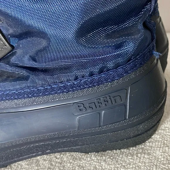 Vintage Baffin Navy Blue Insulated Winter Boots 9