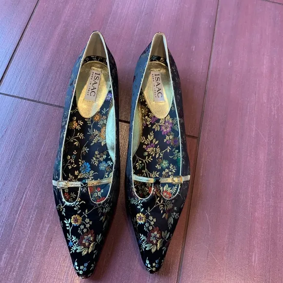 Vintage ISAAC by Isaac Mizrahi silk brocade flats