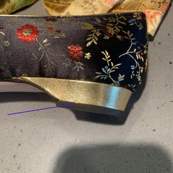 Vintage ISAAC by Isaac Mizrahi silk brocade flats