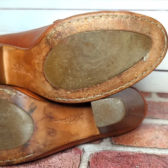 Vintage L.L. Bean Women's Leather Camel Penny Loafer Heels Preppy Academia 7.5
