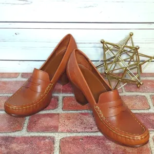 Vintage L.L. Bean Women's Leather Camel Penny Loafer Heels Preppy Academia 7.5