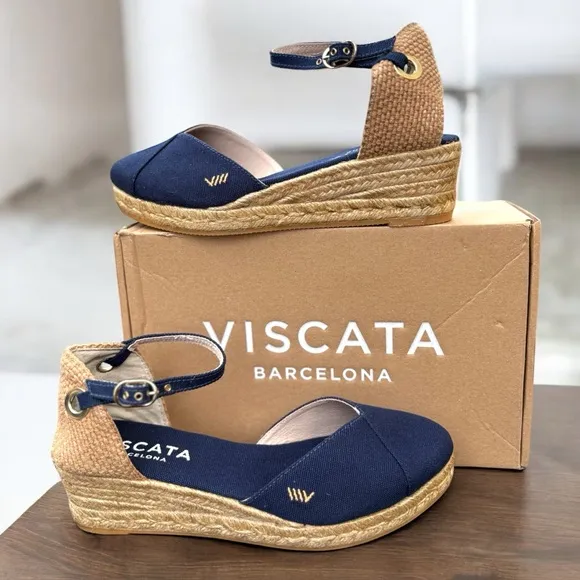 Viscata-NWT size 9.5 Navy blue Pubol Canvas Espadrille Wedges. Hand crafted. New