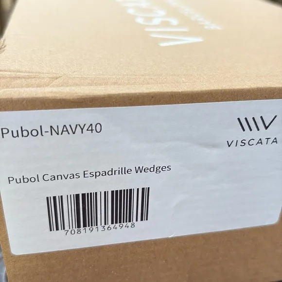 Viscata-NWT size 9.5 Navy blue Pubol Canvas Espadrille Wedges. Hand crafted. New
