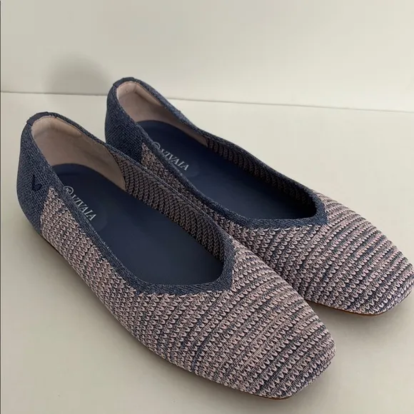 Vivaia Blue Pink Knit Stretch Comfort Ballet‎ Flats Square Toe Womens Size 40.5