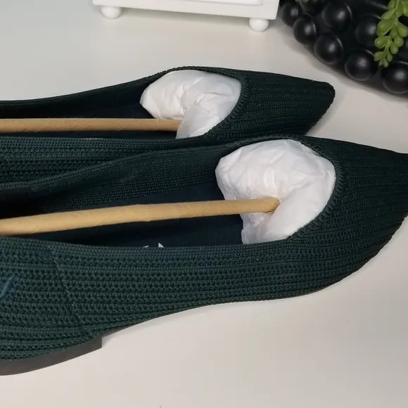 Vivaia Malia Pointed Toe Flats Hunter Green