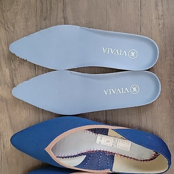 Vivaia Vienna Pointed Toe V Cut Flats Royal Blue and Tan EU Size 38.5 US…