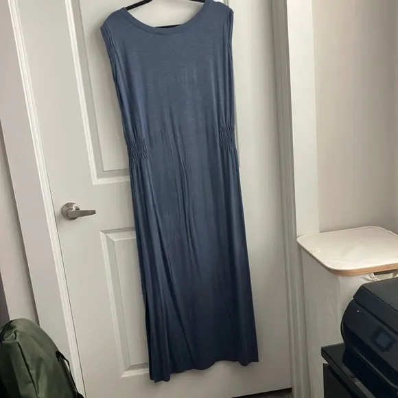 WHBM sleeveless smocked slub maxi dress