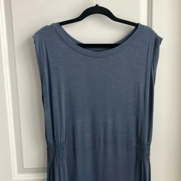 WHBM sleeveless smocked slub maxi dress