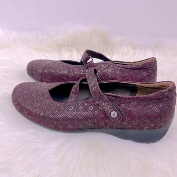 Wolky | purple Mary Jane loafers 9.0 Velcro closure (41)