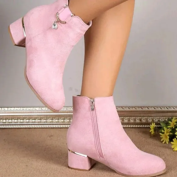 Women's Fashionable And Elegant Short Boots With Middle/Chunky Heels