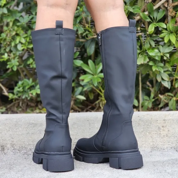 Women's Mid Calf Boots Round Toe Black Color