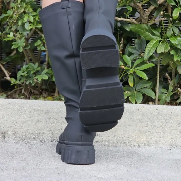 Women's Mid Calf Boots Round Toe Black Color
