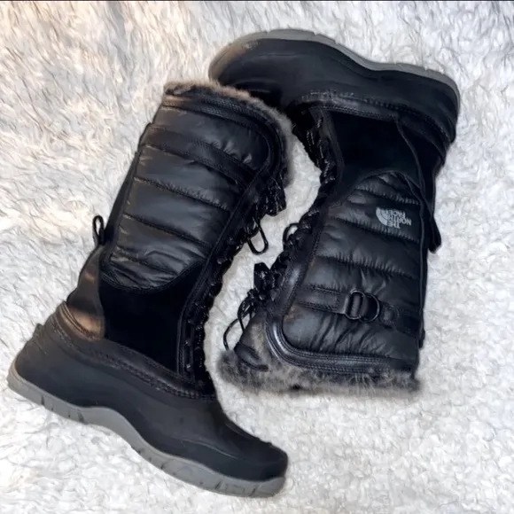 Womens North Face snow boots