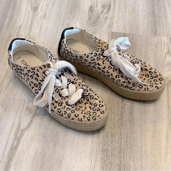 Women’s Toms Cheetah Cassiah Canvas Laceup Espadrilles Platform Sneakers 9.5