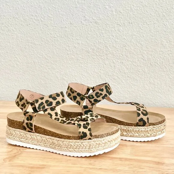 Women's US 7 Leopard Print Strapppy Platform Espadrille Summer Sandals NIB