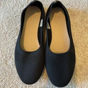 Women’s  Danskin ballet flats