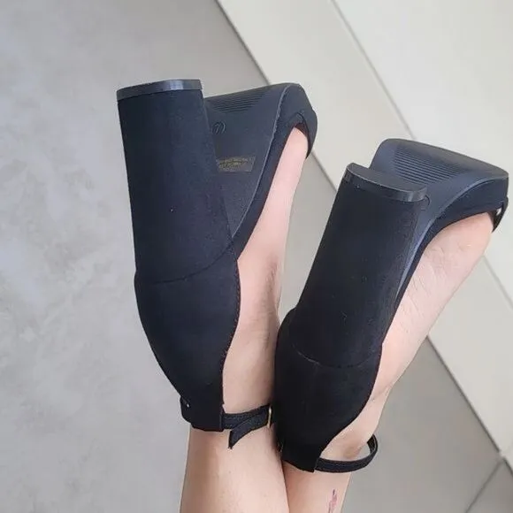Women's Suede Ankle Strap Block Heel Dress Sandals Black Color