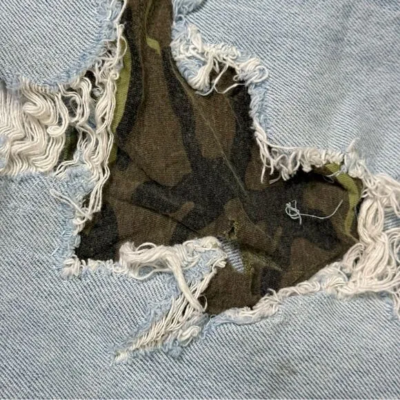 Y2K BCC Blues Distressed Light Wash Jeans - Men’s 36x30 - Camo-Lined Rips