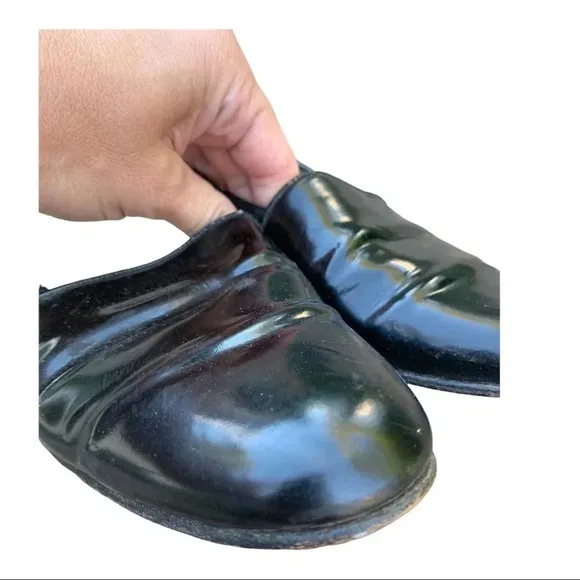 YSL Yves Saint Laurent Patton Leather flats size 8.5
