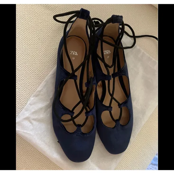 ZARA Flats with Tie Closure NWT