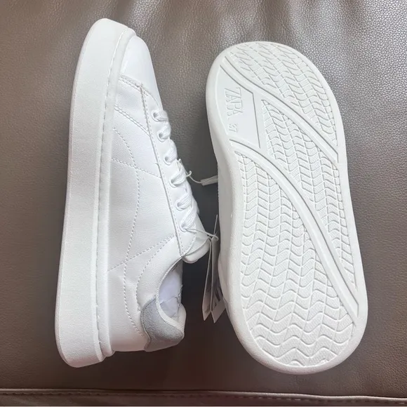 Zara girl basic chunky sneakers. Size 5