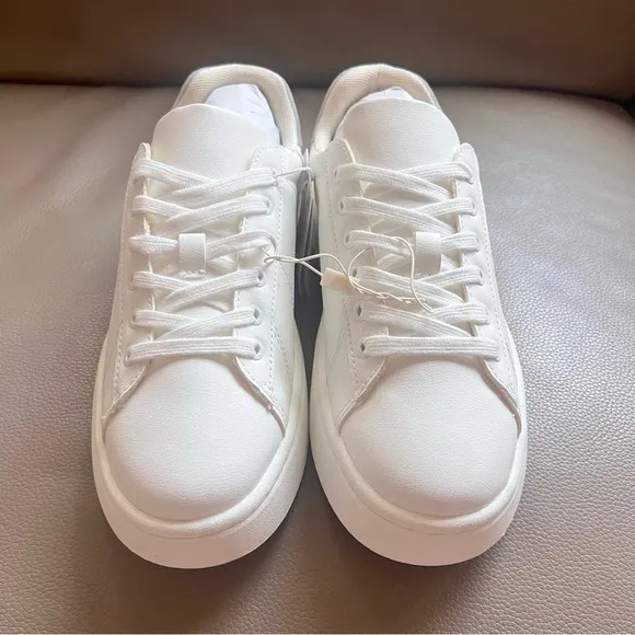 Zara girl basic chunky sneakers. Size 5