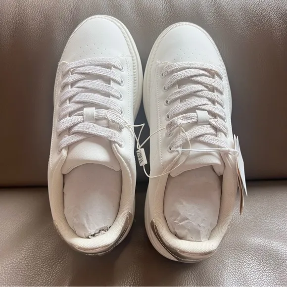 Zara girl chunky sneakers. Size 5