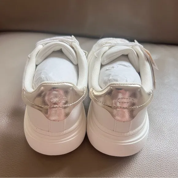 Zara girl chunky sneakers. Size 5