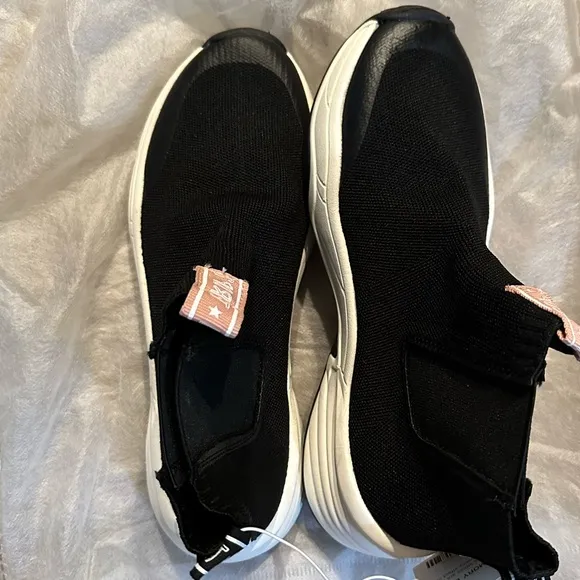 Zara kids black high top elastic straps sneakers