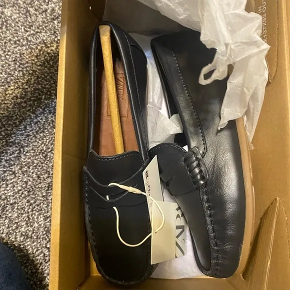 Zara NWT kids classic loafers navy