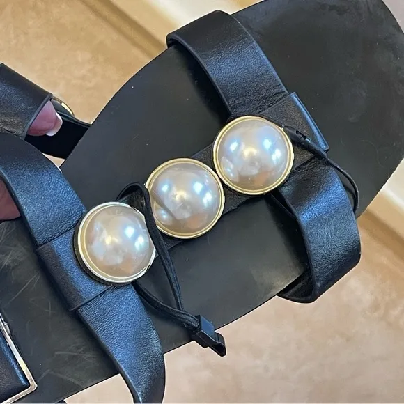 Zara Pearl Flat Sandals Black leather white pearls golden hardware SZ EU 41