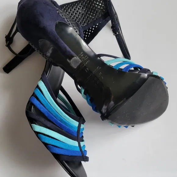 Zara tonal blue strappy stiletto ankle strap stiletto sandals size 41